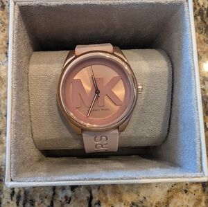 Michael Kors Janelle Three Hand Rose Gold Dial Pink Rubber Strap Watch For Women